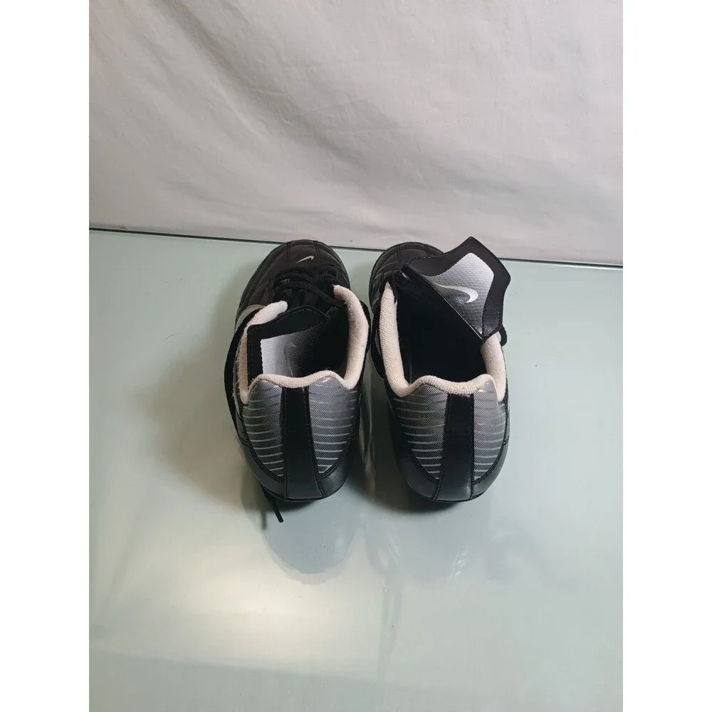 Nike Boys' Soccer Cleats Size 4.5Y  Black